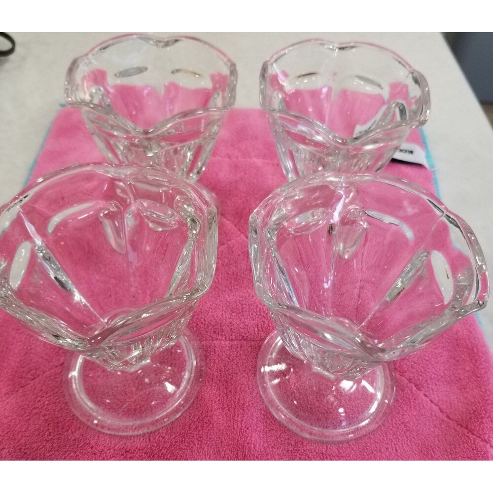 Vintage anchor hocking ice cream dishes 4 count